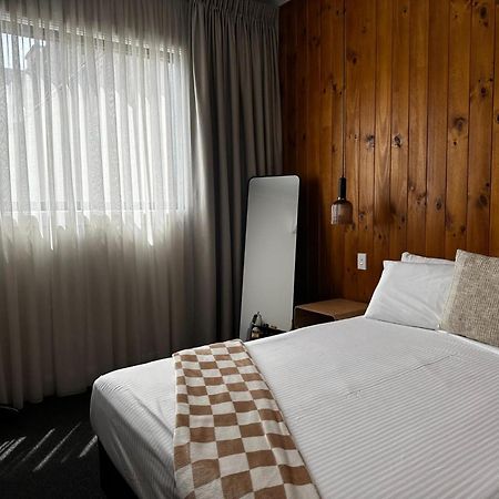 The Sherwood Hotel 利斯莫尔 外观 照片