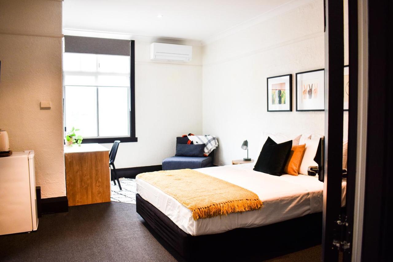 The Sherwood Hotel 利斯莫尔 外观 照片