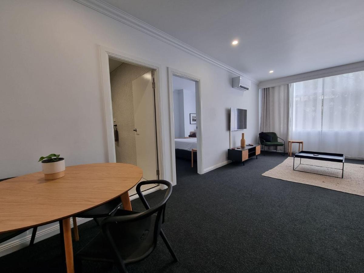 The Sherwood Hotel 利斯莫尔 外观 照片